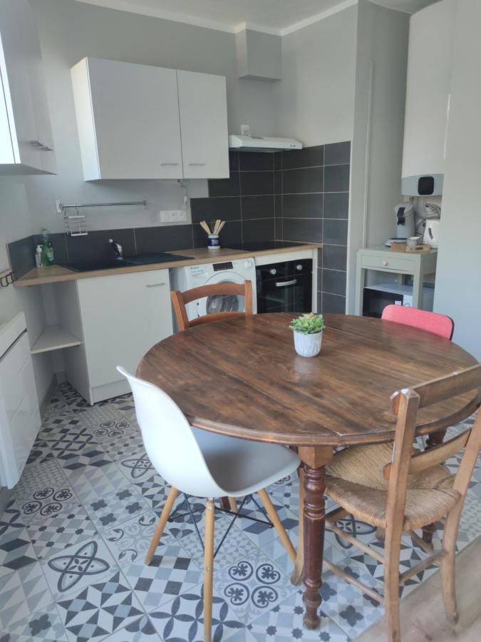 Apartament Les Plantades Aveyronnaises Saint-Georges-de-Luzençon Zewnętrze zdjęcie
