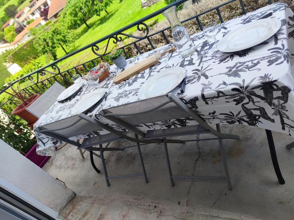 Apartament Les Plantades Aveyronnaises Saint-Georges-de-Luzençon Zewnętrze zdjęcie